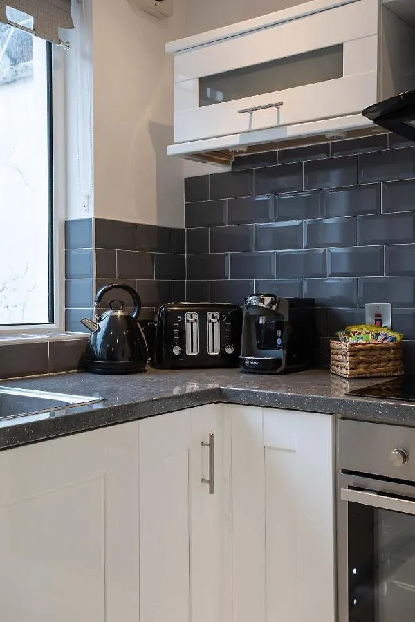 Refurbished Home, 8 Mins To Cc Belfast Vakantiehuis