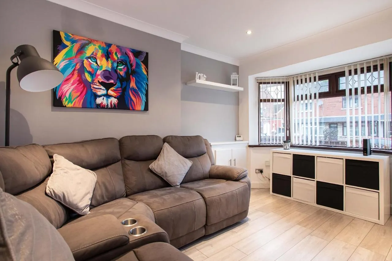 Refurbished Home, 8 Mins To Cc Belfast Verenigd Koninkrijk